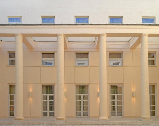 Palazzo Esedra - Außenansicht