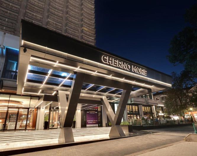 Cherno More - Außenansicht