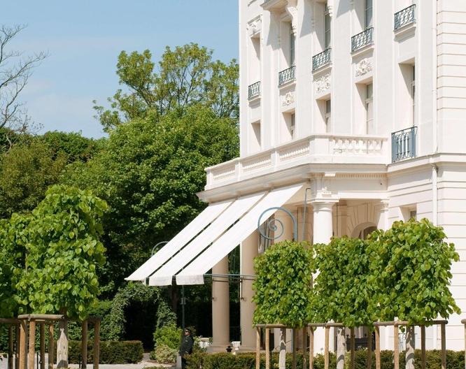 Waldorf Astoria Versailles - Trianon Palace - Außenansicht