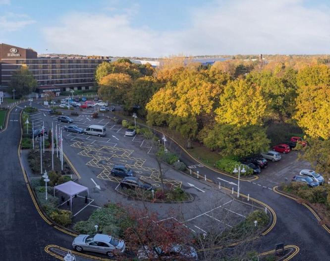 Hilton Birmingham Metropole - Außenansicht
