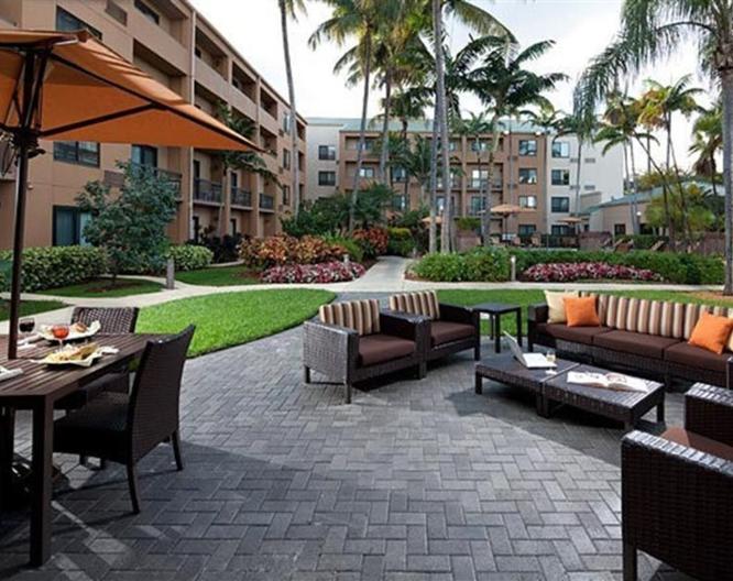 Sonesta Select Miami Lakes - Außenansicht
