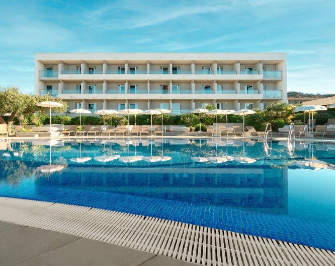 Pharos Hvar Bayhill Hotel - Außenansicht