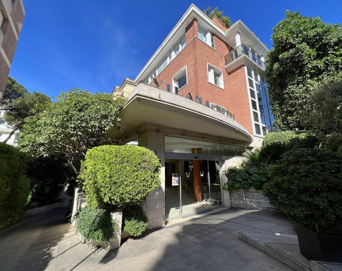 Vilana Hotel - Außenansicht