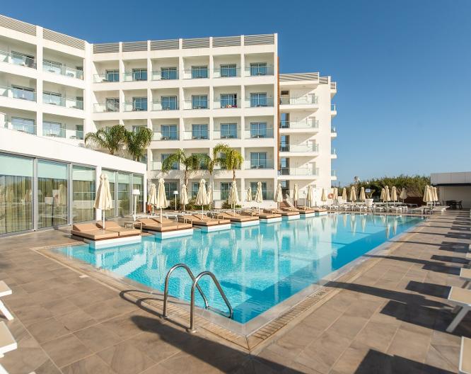 Evalena Beach Hotel - Außenansicht