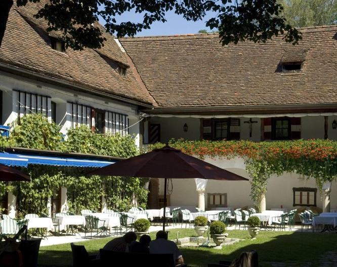 Schloss Leonstain - Außenansicht