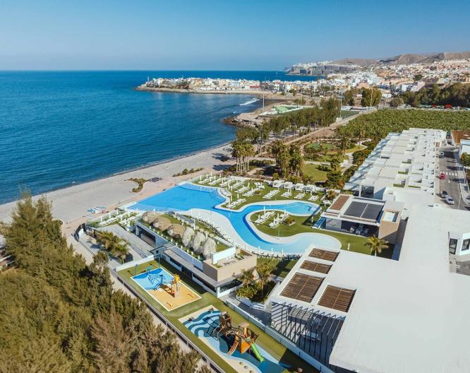 Resort Cordial Santa Agueda & Perchel Beach Club - Außenansicht