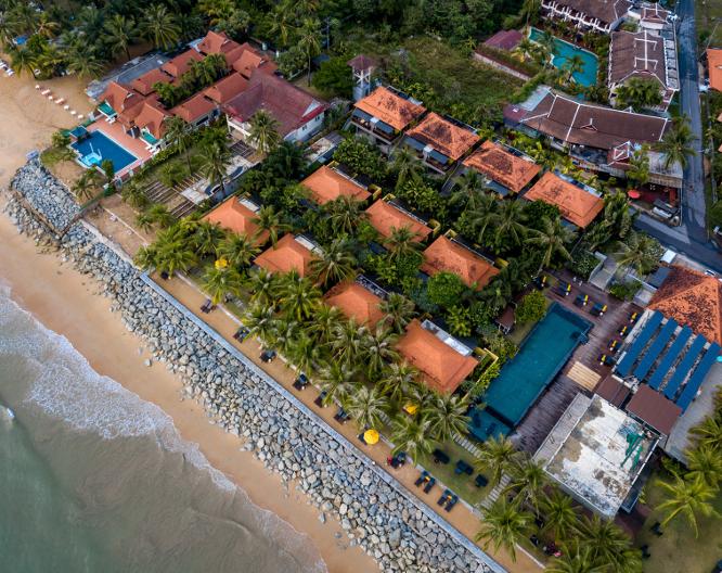 Chong Fah Beach Resort - Außenansicht