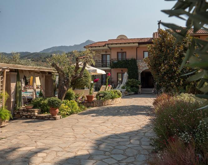 Nikoleta Luxury Villa - Außenansicht