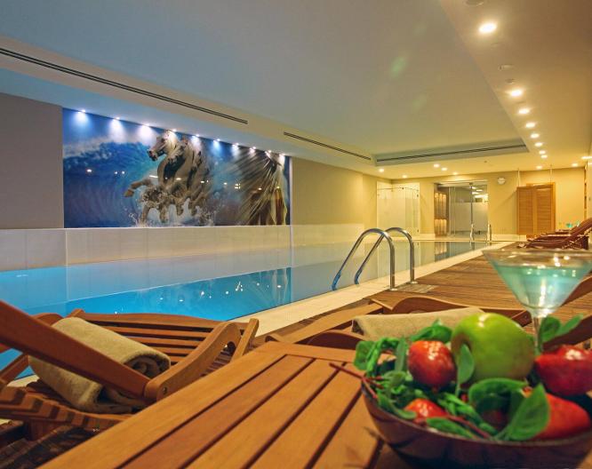 Holiday Inn Istanbul - Sisli - Pool