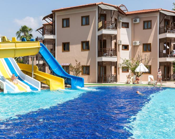 Serra Garden - Außenansicht