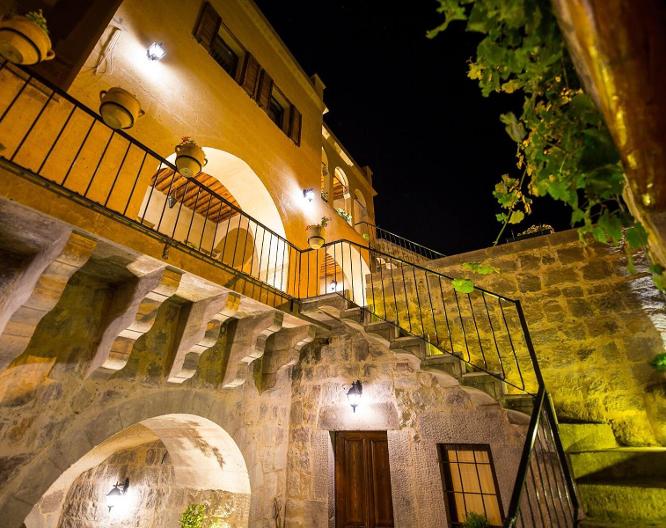 Maya Cave Hotel - Außenansicht