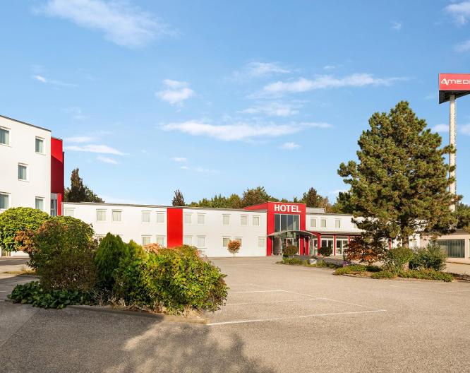 Amedia Express Sattledt, Trademark Collection by Wyndham - Außenansicht