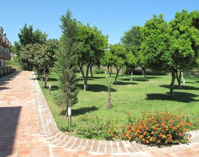 Omorfi Garden Resort Hotel - Außenansicht