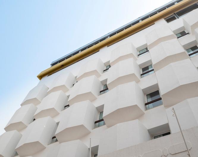 WHE Hotel - Außenansicht