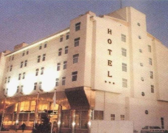 Avenida de Espana - Außenansicht