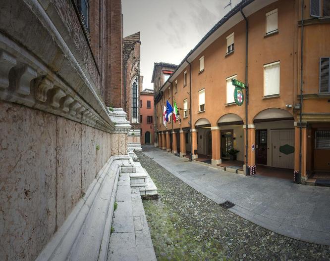 Art Hotel Commercianti - Außenansicht