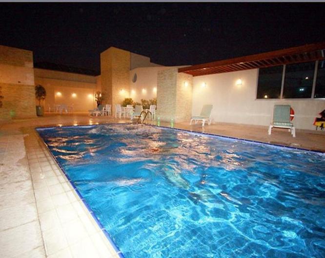 Plaza Inn Doha - Pool