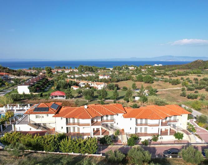 Ampelia Hotel & Studios - Außenansicht