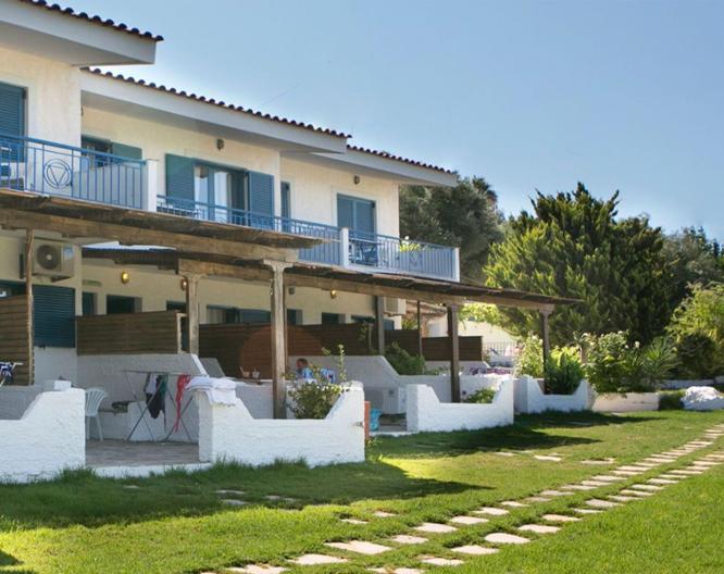 Metaxatos Apartments - Außenansicht