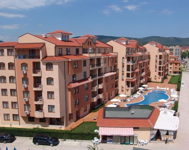 Apart-Hotel Kasandra - Außenansicht