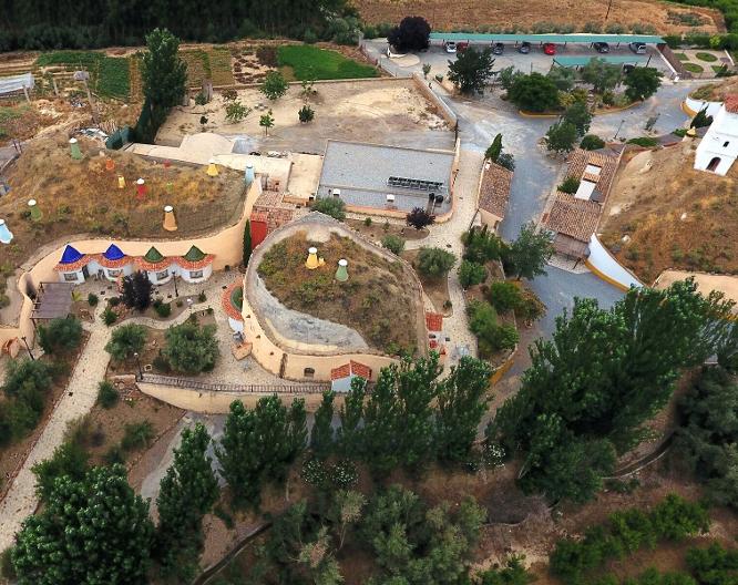 CUEVAS LA GRANJA - Außenansicht