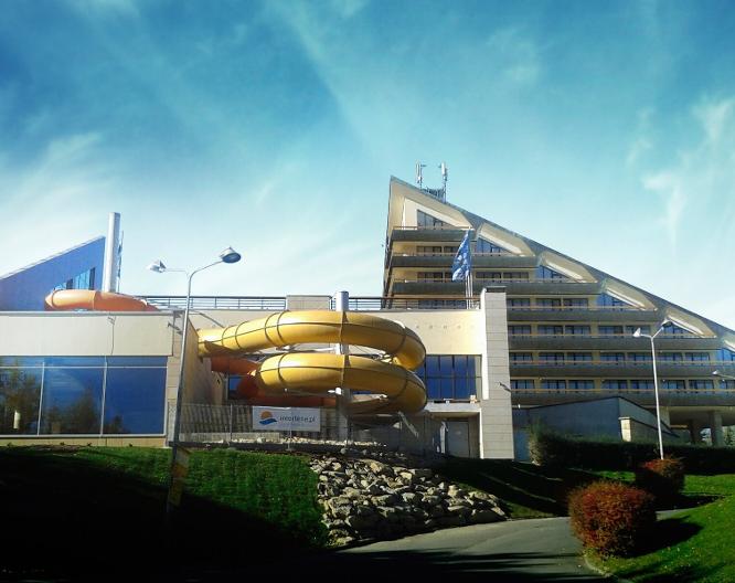 Interferie Sport Hotel und Aquapark - Außenansicht