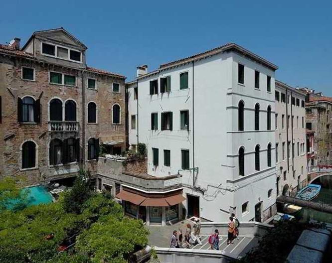 Al Nido Di Giulietta e Romeo - Außenansicht