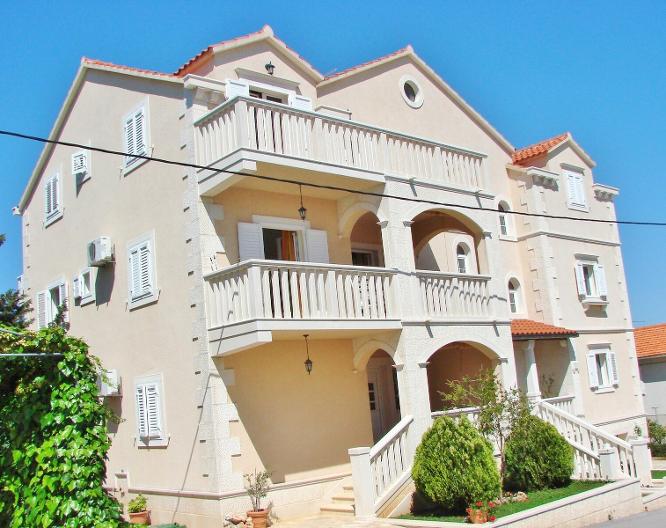 Villa Maria - Außenansicht