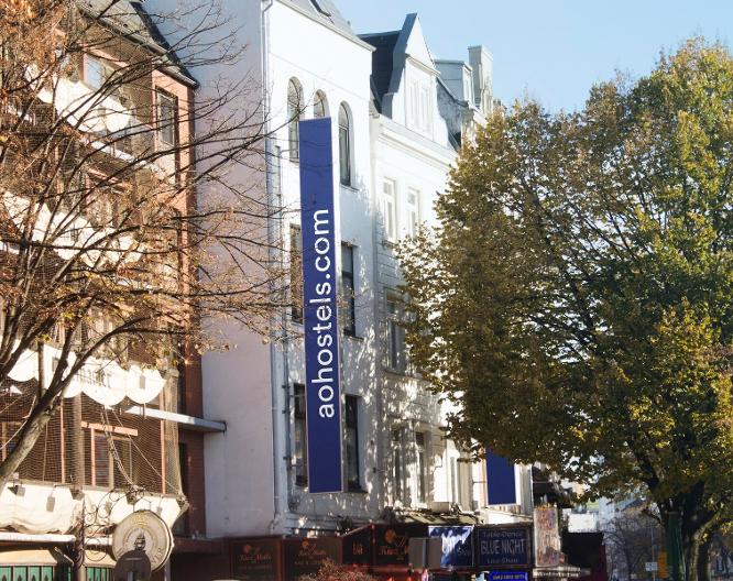 A&O Hamburg Reeperbahn - Außenansicht