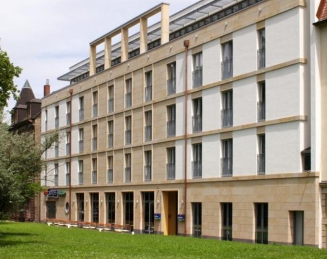 Holiday Inn Express Baden-Baden - Außenansicht