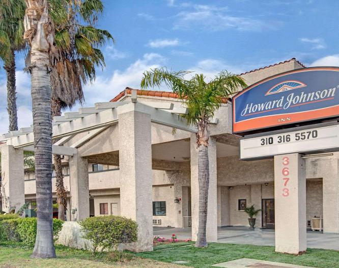 Howard Johnson Torrance - Außenansicht