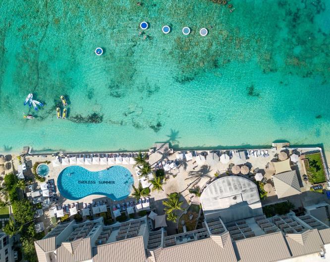 Grand Cayman Marriott - Außenansicht