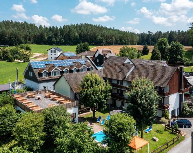 Waldhotel Bächlein - Außenansicht
