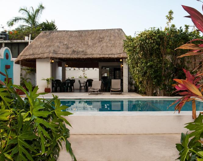 Hotel Hacienda - Außenansicht