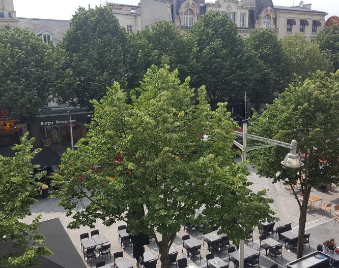 Hotel The Originals Reims Le Bristol - Außenansicht