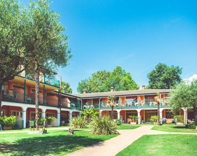 Desenzano Lake Village - Außenansicht