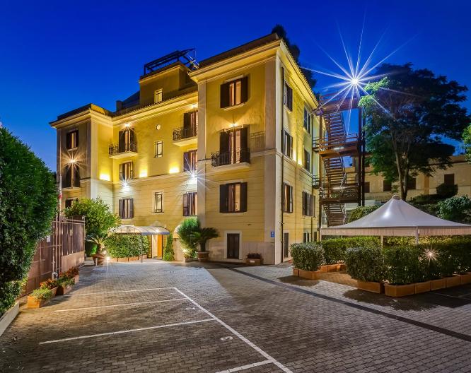 Romoli Hotel - Außenansicht