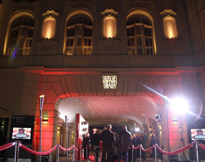 Deutsches Theater Downtown - Außenansicht