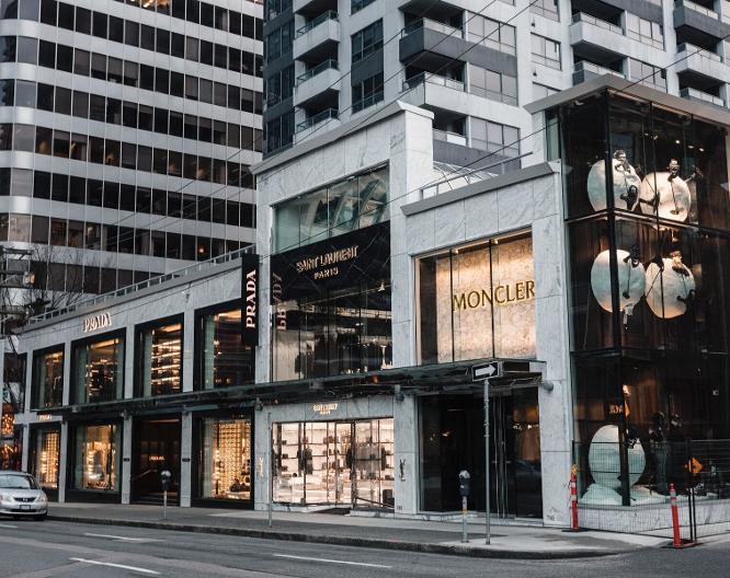 Paradox Hotel Vancouver - Außenansicht