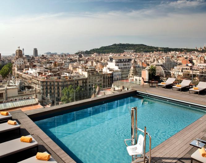 NH Collection Gran Hotel Calderón - Außenansicht