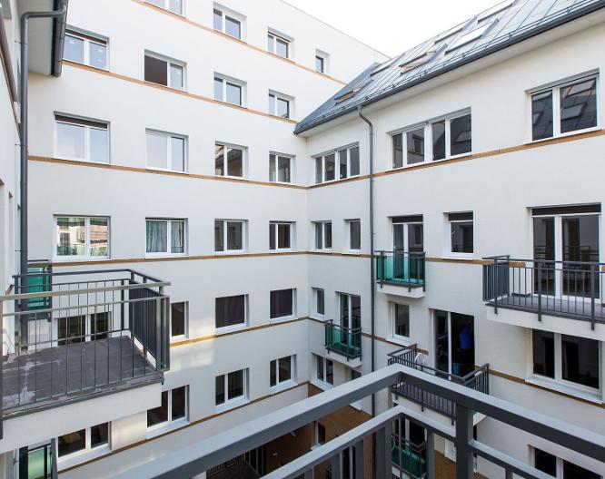 Vagabond Corvin - Außenansicht