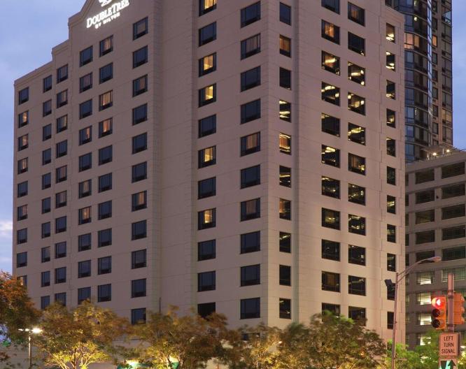 DoubleTree by Hilton Hotel & Suites Jersey City - Vue extérieure