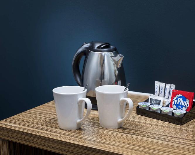 Travelodge Kingston Upon Thames Central - Essen und Trinken