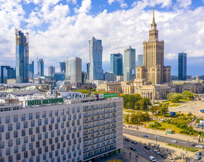 Metropol Warschau - Außenansicht