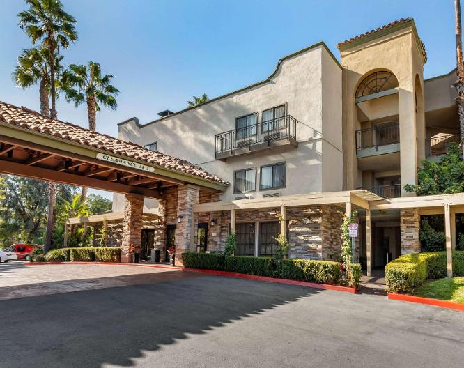 Comfort Inn & Suites John Wayne Airport - Außenansicht