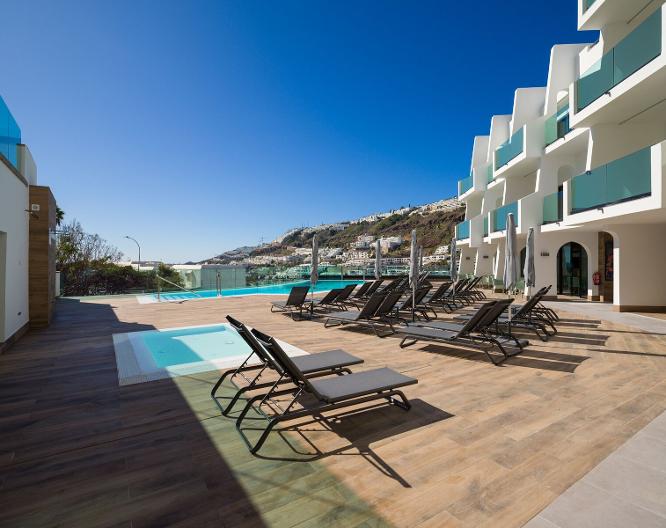 Servatur Doña Elvira - Außenansicht