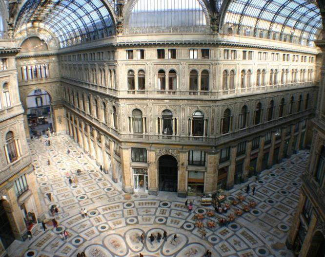 Art Resort Galleria Umberto - Vue extérieure