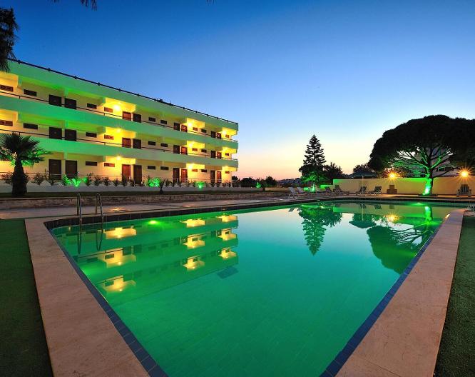 The Best Life Hotel - Außenansicht