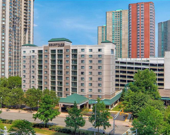 Courtyard by Marriott Jersey City Newport - Außenansicht