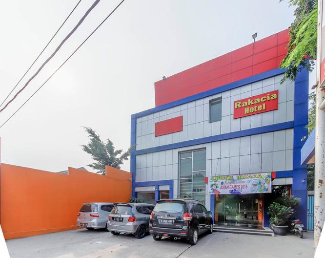 RedDoorz Plus @ Jalan Pemuda Jakarta - Außenansicht
